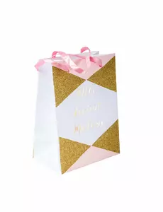 4 papperspåsar Mademoiselle blir fru rosa och guldfärgade 15 x 20 cm