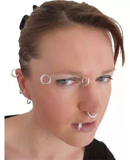 Kit med 8 piercingar