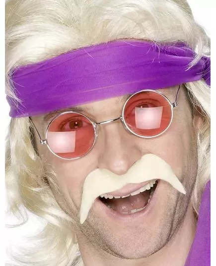 Blond 70-talsmustasch vuxen