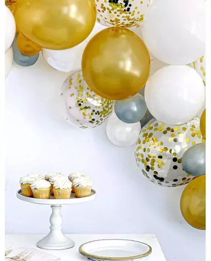 Bågekit med 40 vita och guldfärgade ballonger med konfetti